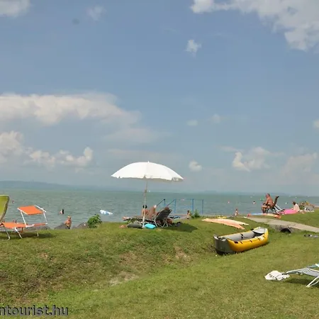 Balatontourist Vadvirág Camping&bungalows